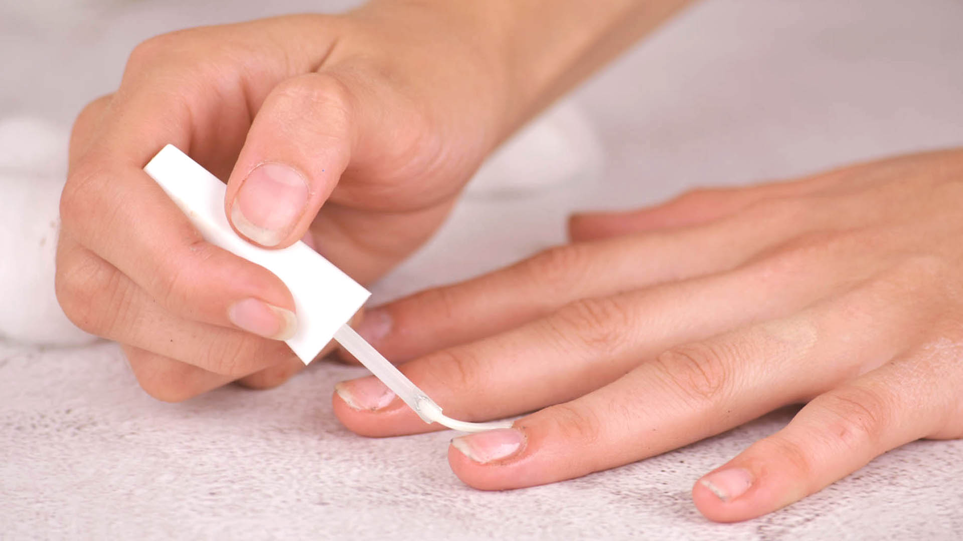 Tırnak Jel Güçlendirme